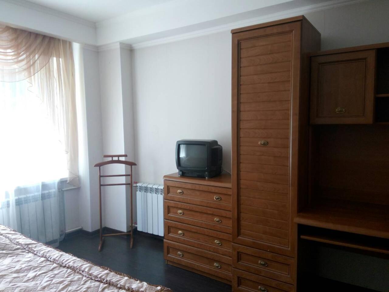 Квартира 2 Комн Рядом И-Т Амосова.Метро Олимпийская 3 Остановки Kiev Extérieur photo
